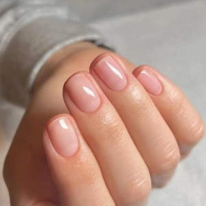 Traditional Manicure (40 mins)